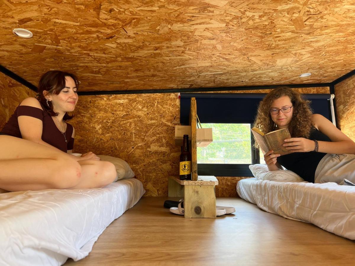 Caravan Hostel Tel Aviv By Roger Age 18-45 المظهر الخارجي الصورة