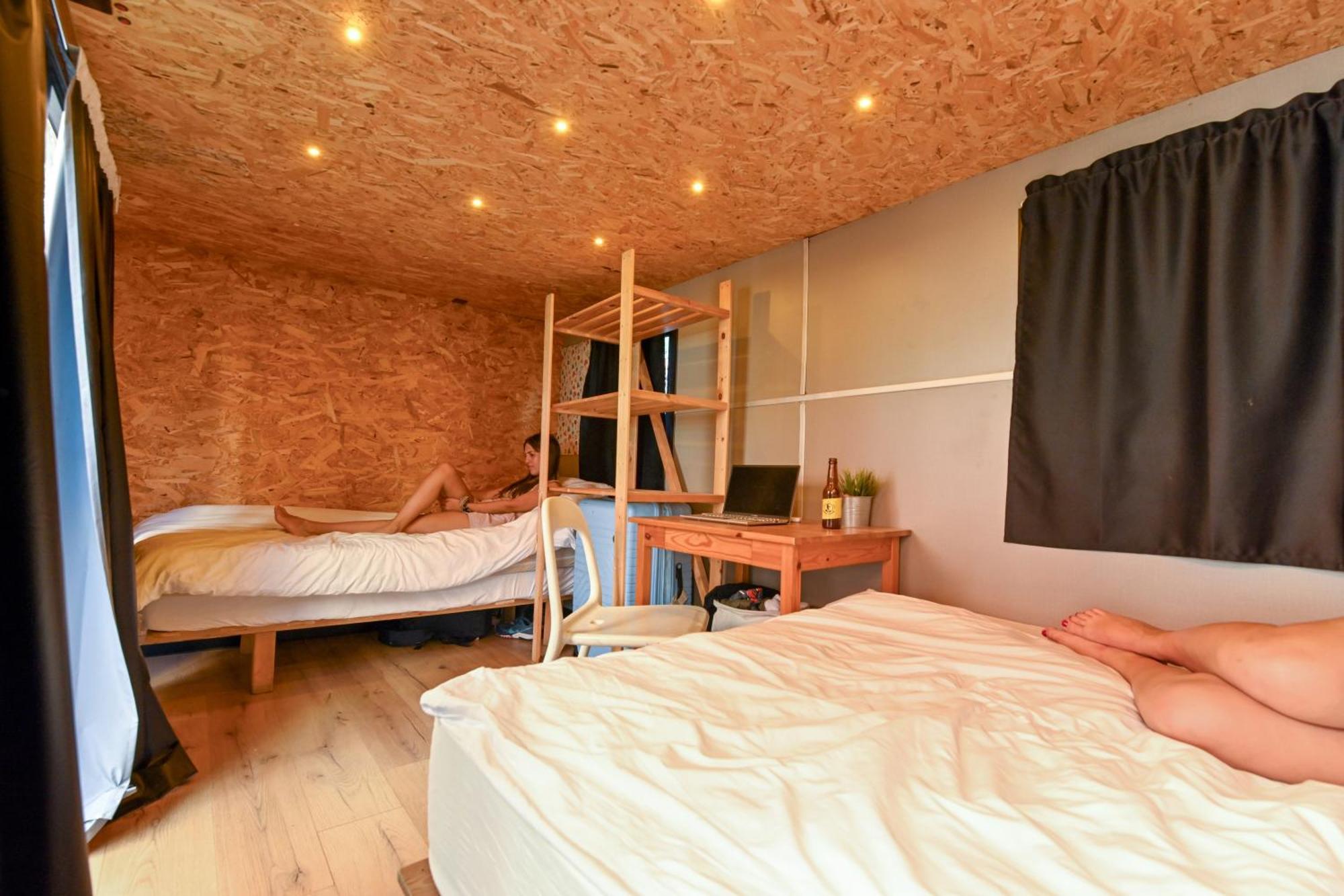 Caravan Hostel Tel Aviv By Roger Age 18-45 المظهر الخارجي الصورة