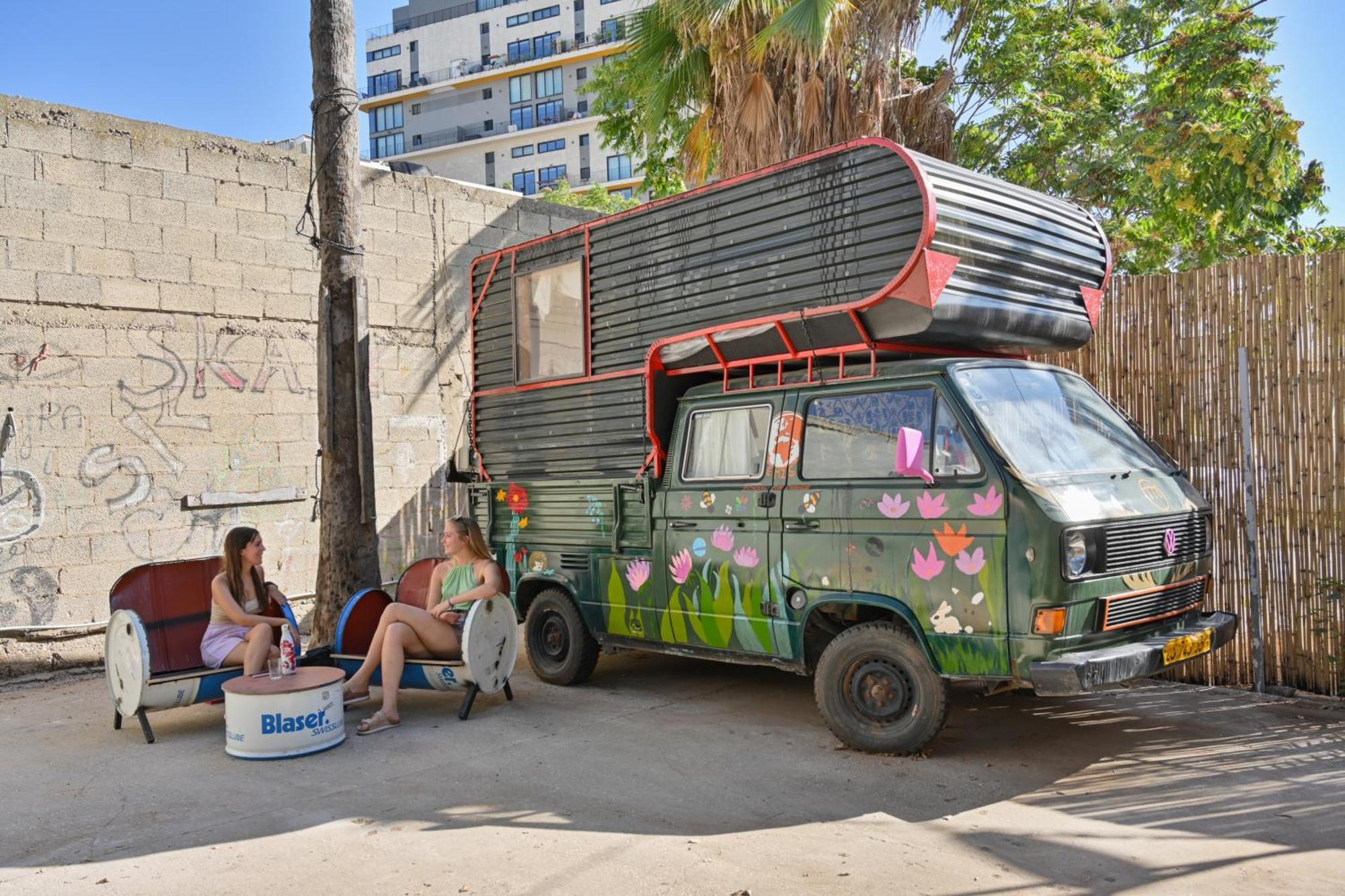 Caravan Hostel Tel Aviv By Roger Age 18-45 المظهر الخارجي الصورة