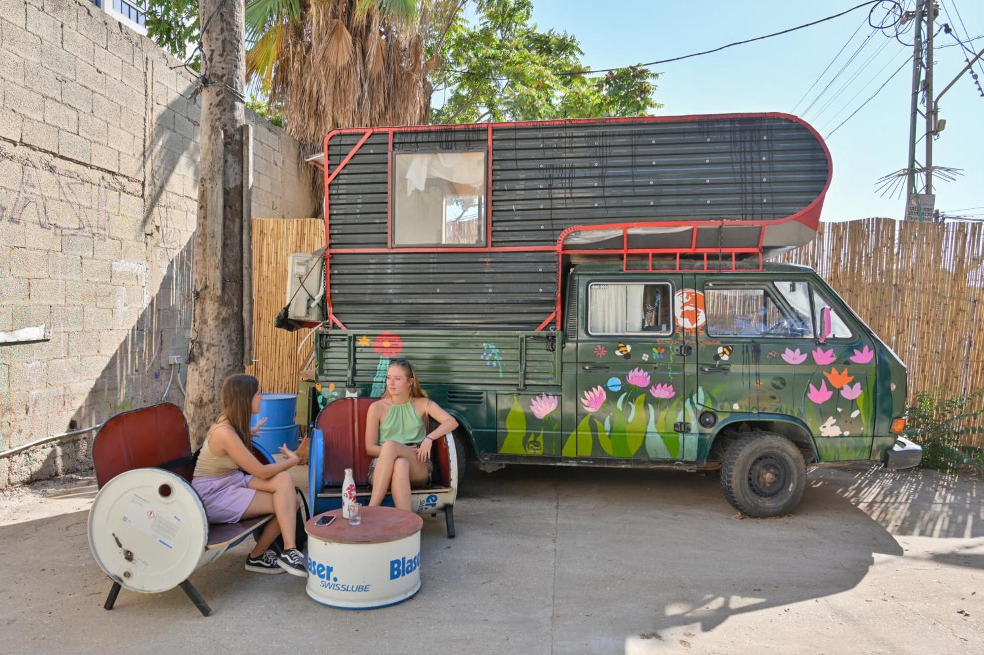 Caravan Hostel Tel Aviv By Roger Age 18-45 المظهر الخارجي الصورة