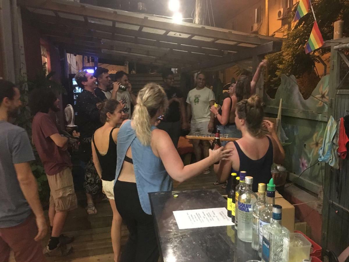 Caravan Hostel Tel Aviv By Roger Age 18-45 المظهر الخارجي الصورة