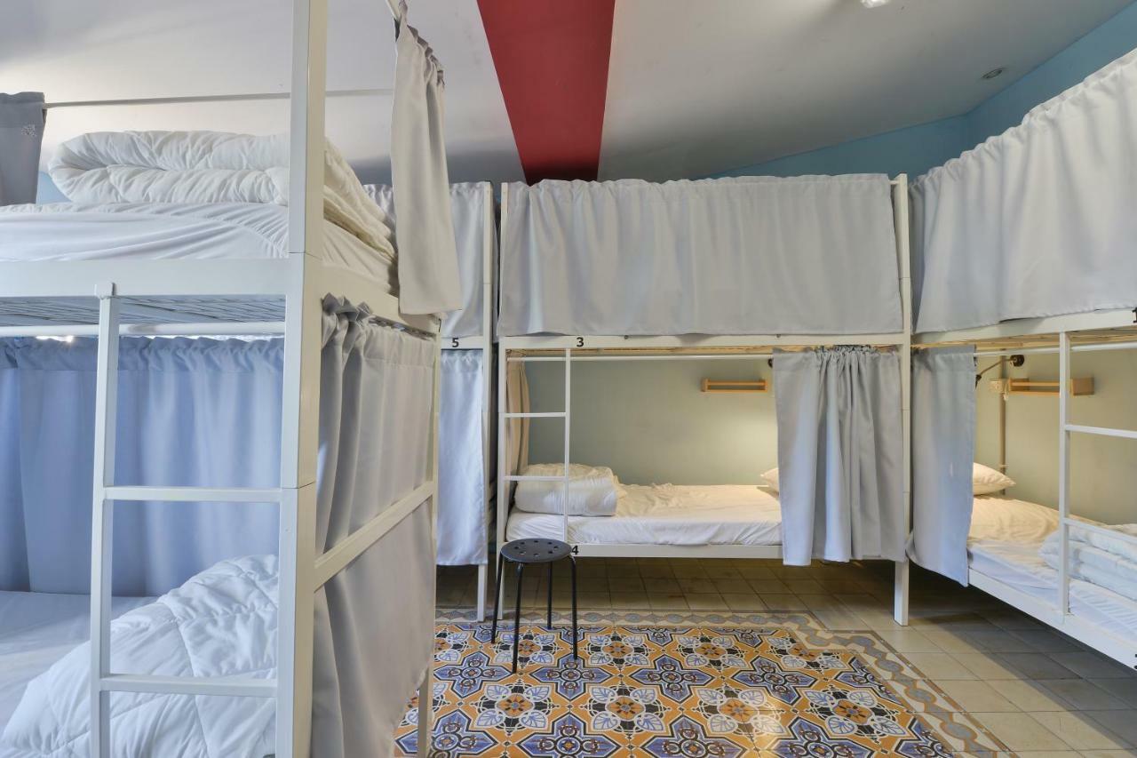 Caravan Hostel Tel Aviv By Roger Age 18-45 المظهر الخارجي الصورة