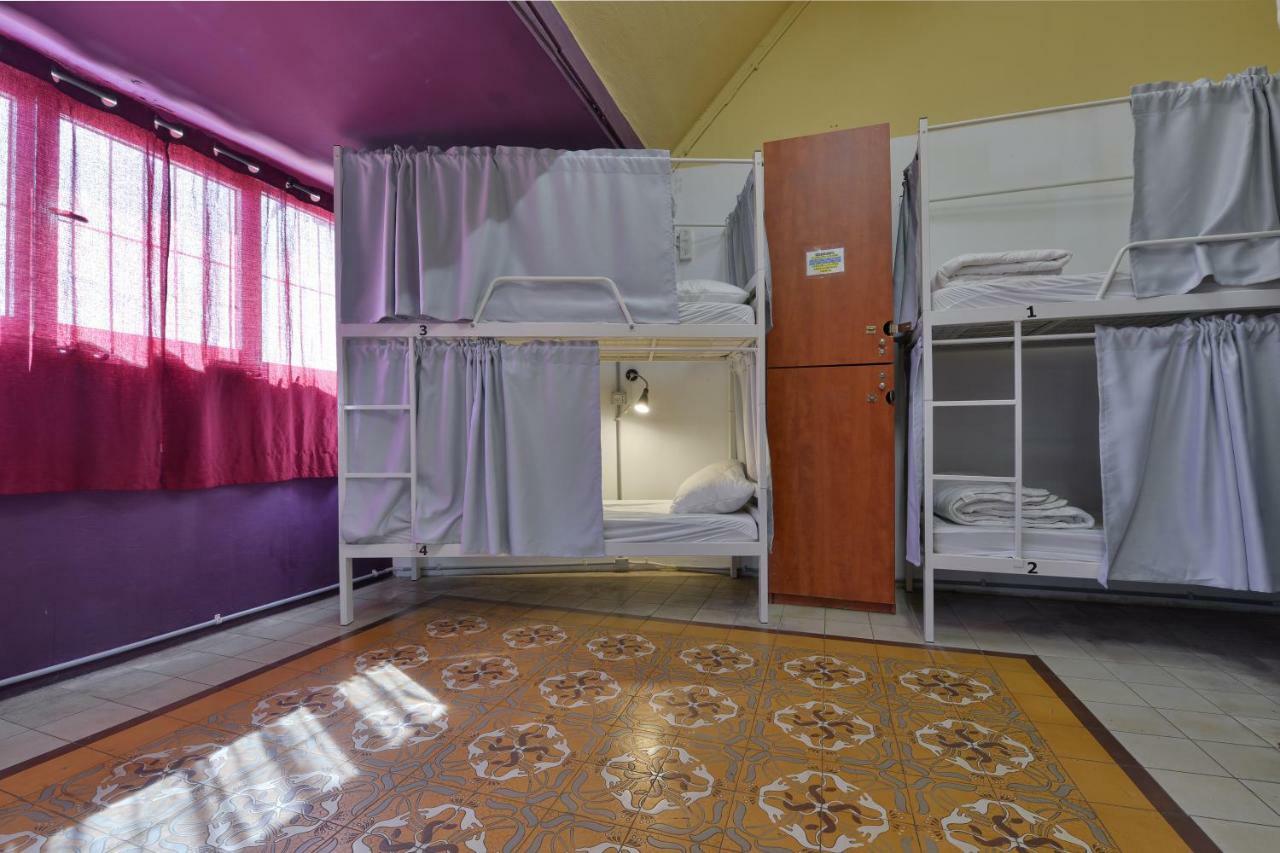 Caravan Hostel Tel Aviv By Roger Age 18-45 المظهر الخارجي الصورة